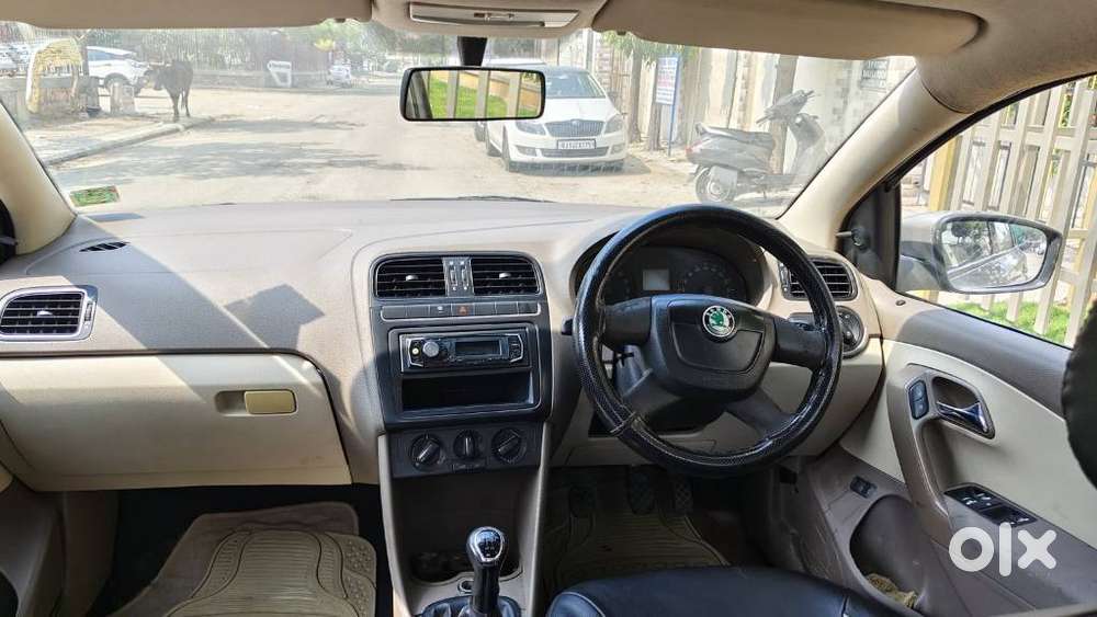 Skoda Rapid Elegance 1.6 Tdi Cr Manual, 2012, Diesel