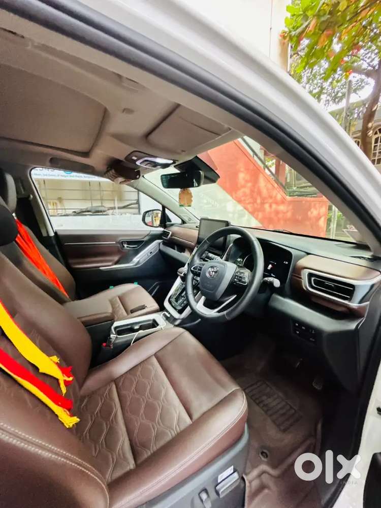 Toyota Innova Hycross Zx(o) 2026