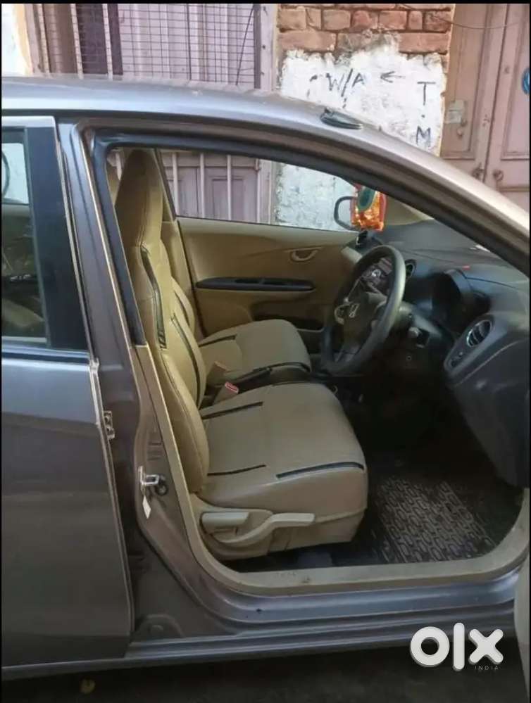Honda Brio Mt Petrol 2015