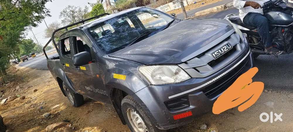 Isuzu D-max 2019 Diesel 200000 Km Driven Camper