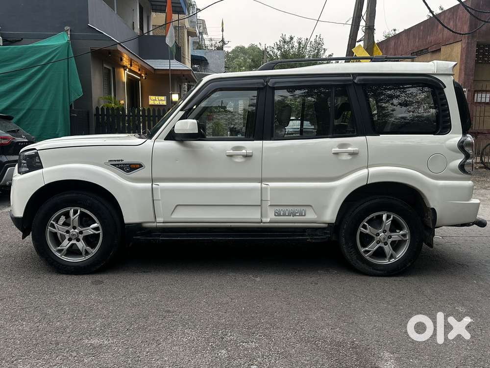 Mahindra Scorpio Intelli Hybrid S10, 2017, Diesel