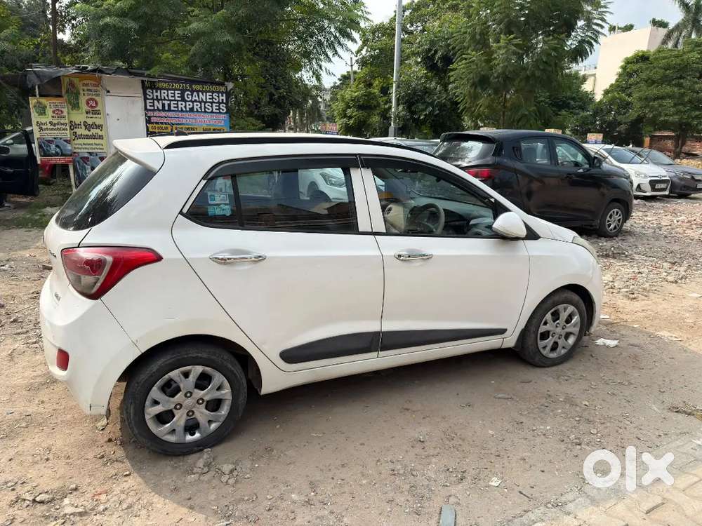 Hyundai Grand I10 Sportz 2015