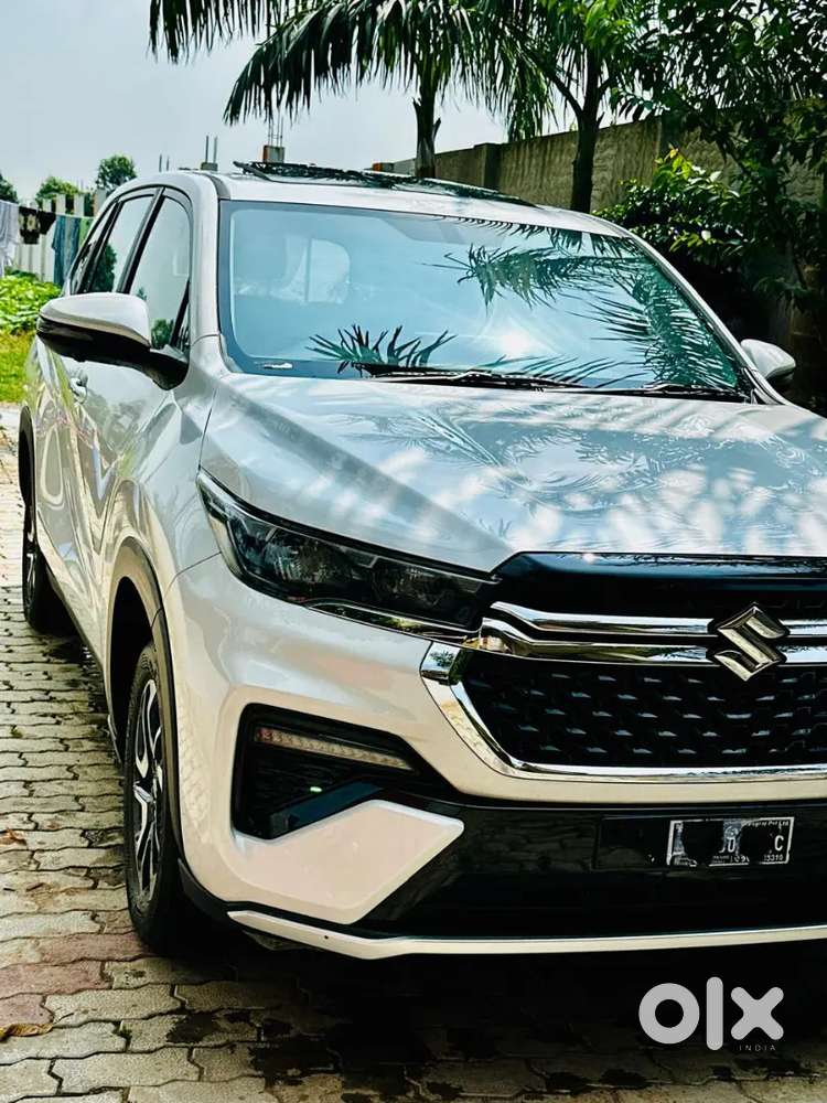 Maruti Suzuki Invicto 2025 Petrol 19000 Km Driven