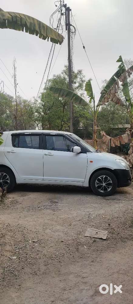 Maruti Suzuki Swift 2007 Diesel 100000 Km Driven