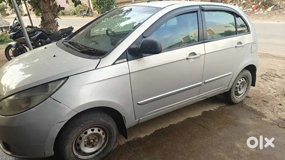 Tata Indica Vista 2011 Aura Plus