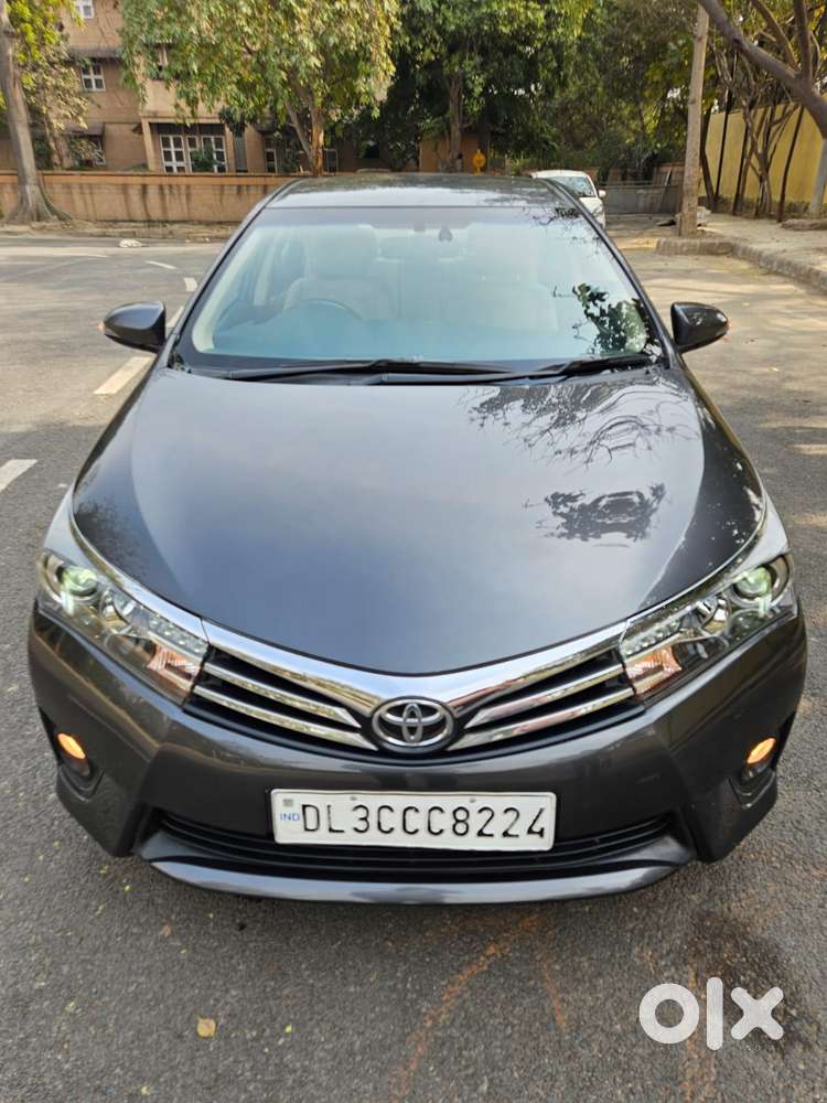 Toyota Corolla Altis 2010-2013 Gl, 2015, Petrol