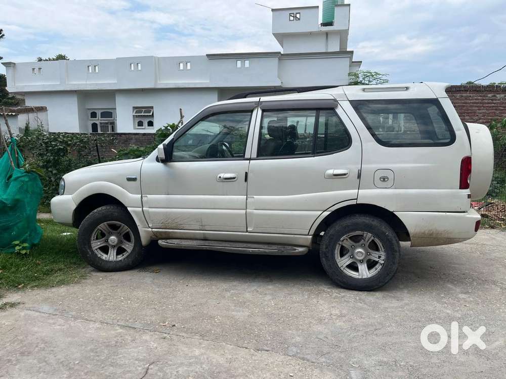 Tata Safari Dicor 2011