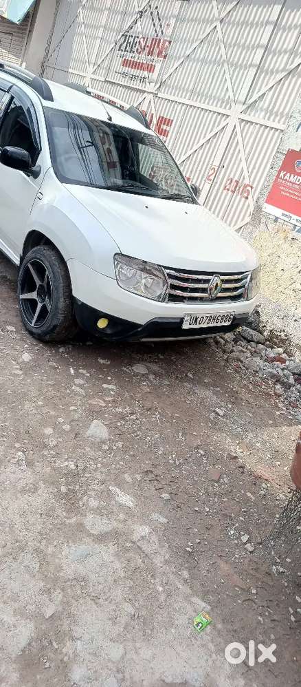 Renault Duster 2015 Diesel 75000 Km Driven