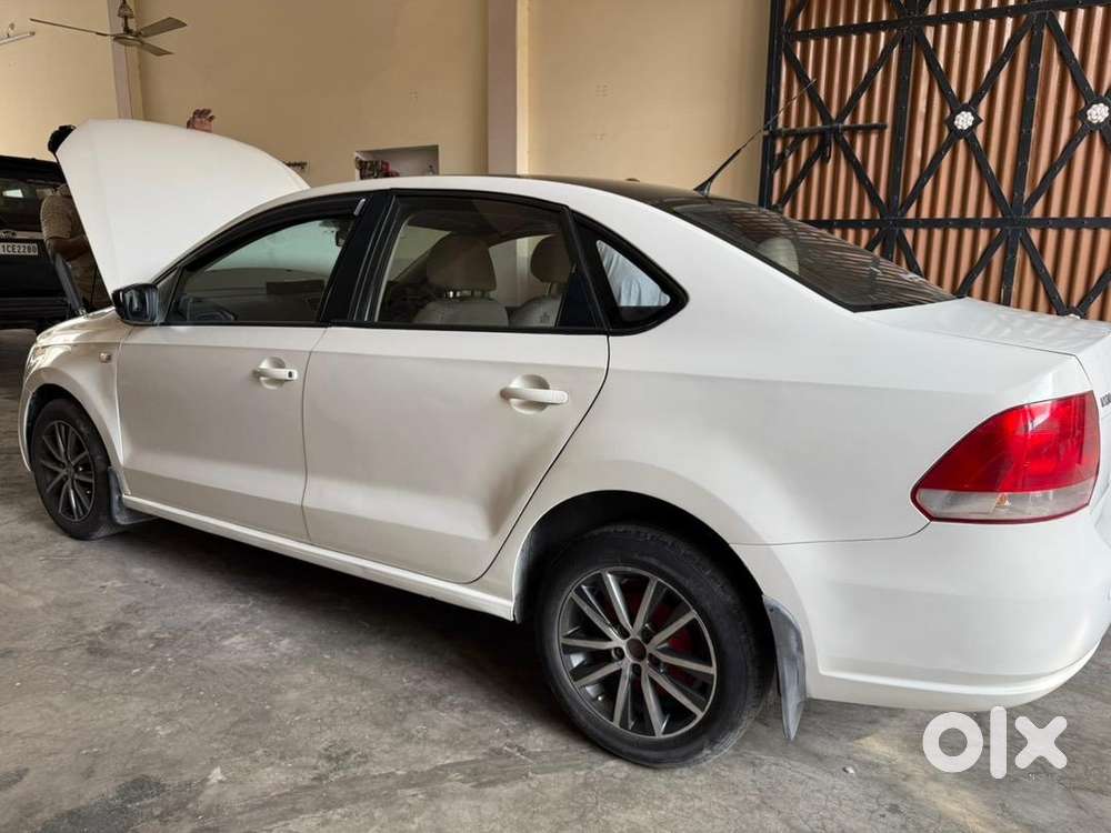 Volkswagen Petrol Manual 2011