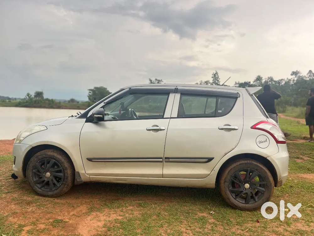 Maruti Suzuki Swift Ddis 2013