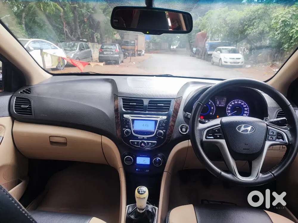 Hyundai Fluidic Verna 2012