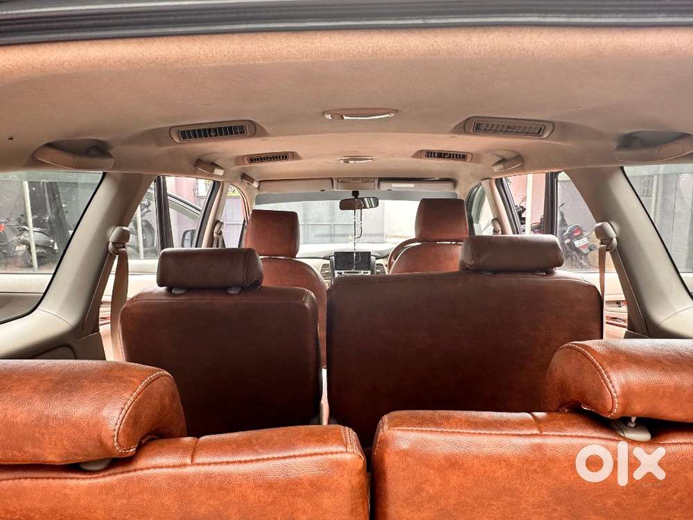 Toyota Innova 2014 Diesel Well Maintained