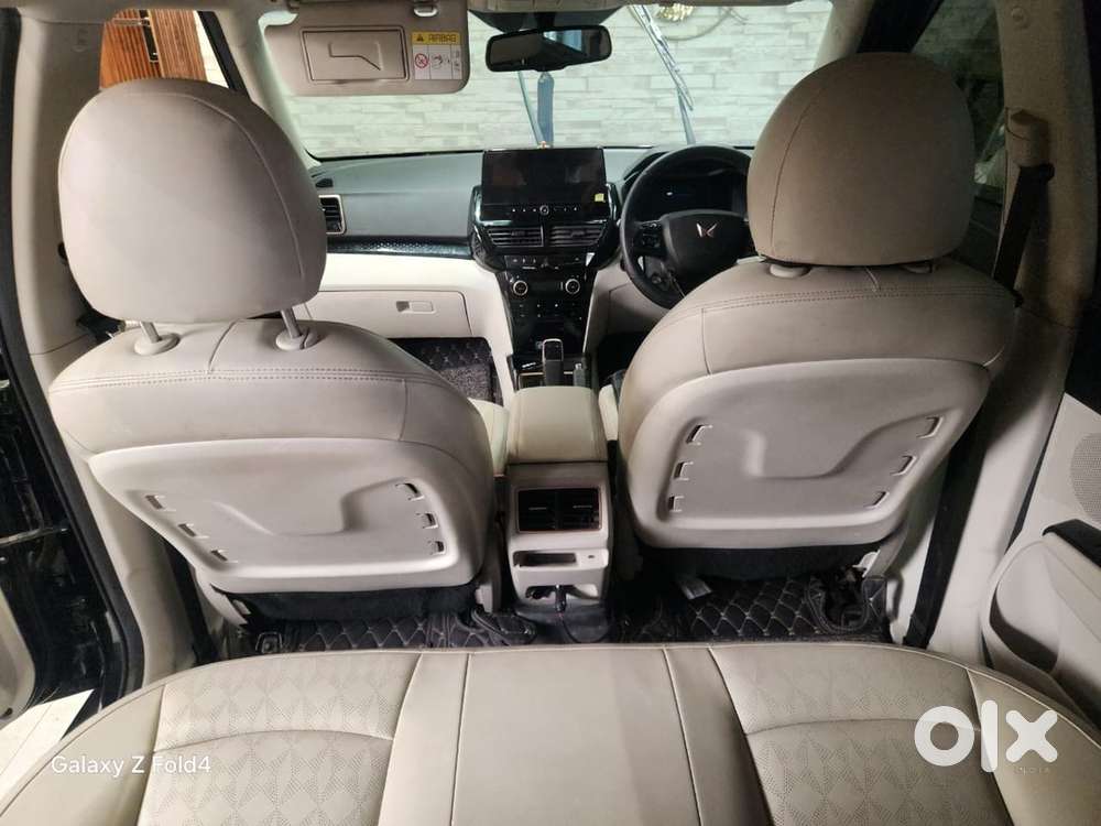 Mahindra Xuv400 El Pro 2024(1st Owner And Company Service Record)