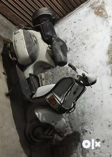 Bajaj super scooter Scooters 1788458104