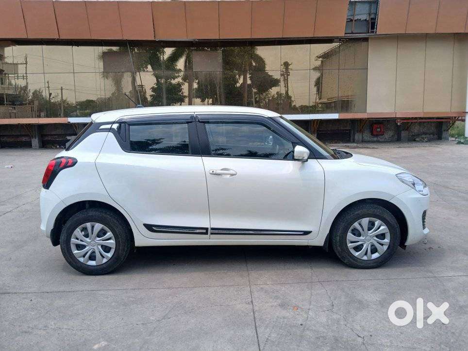 Maruti Suzuki Swift Vxi Optional, 2020, Petrol