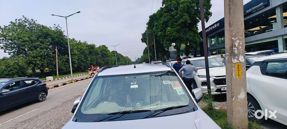 Mahindra Tuv 300 T8, 2015, Diesel