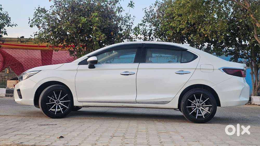 Honda City V Mt Exclusive, 2022, Petrol