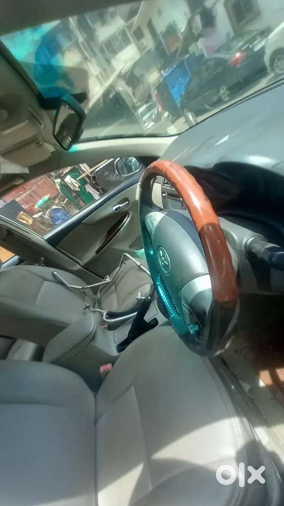 Toyota Corolla Altis 2011 Petrol Good Condition⁸