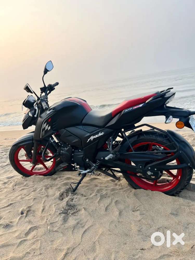 TVS Apache RTR 160 2024