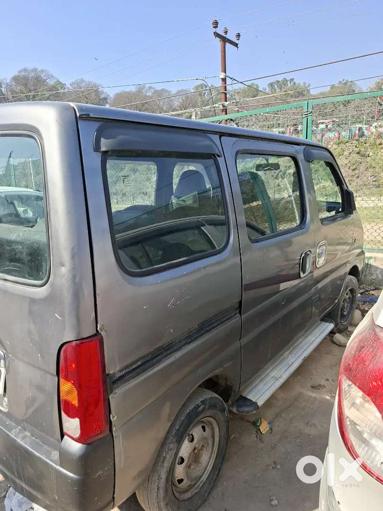 Maruti Suzuki Eeco 2017 Petrol 100000 Km Driven
