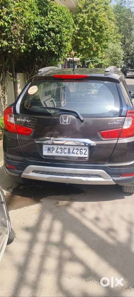 1st Owner, Top Condition, Petrol Top Model