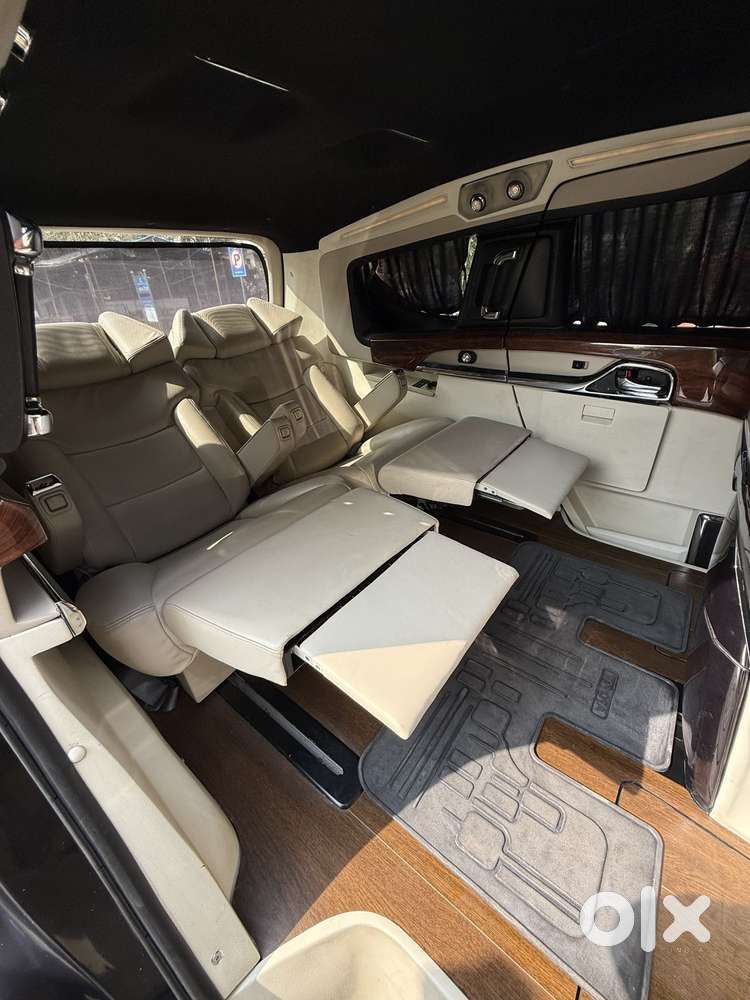 Toyota Innova Crysta 2.8 Zx At 7 Seater, 2022, Diesel