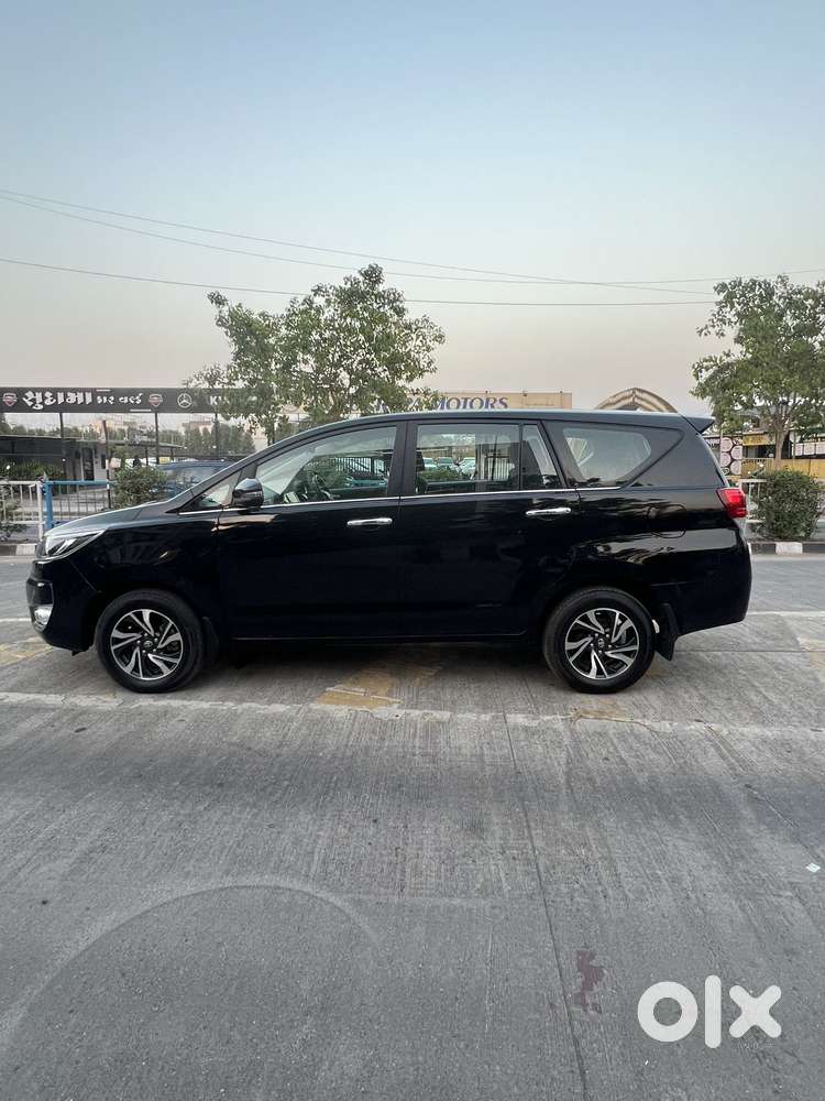 Toyota Innova Crysta 2.4 V 7 Str, 2025, Diesel