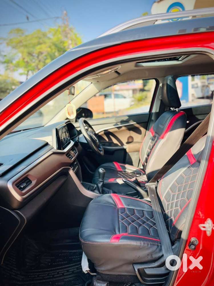 Maruti Suzuki Brezza 1.5 Zxi Smart Hybrid, 2025, Petrol
