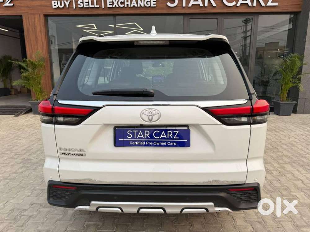 Toyota Innova Hycross Gx (o), 2025, Petrol