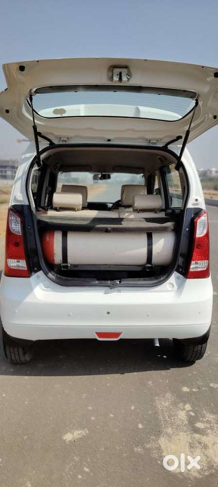 Maruti Suzuki Wagon R Vxi Amt Opt, 2018, Cng & Hybrids