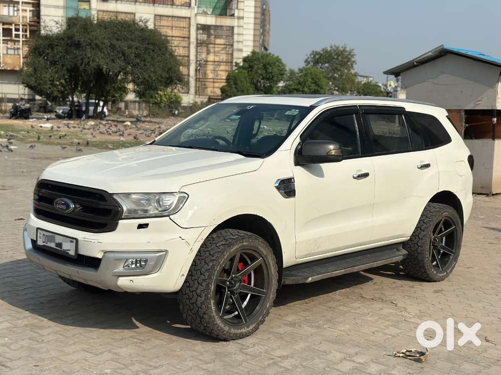 Ford Endeavour 3.2 Titanium At 4x4, 2016, Diesel
