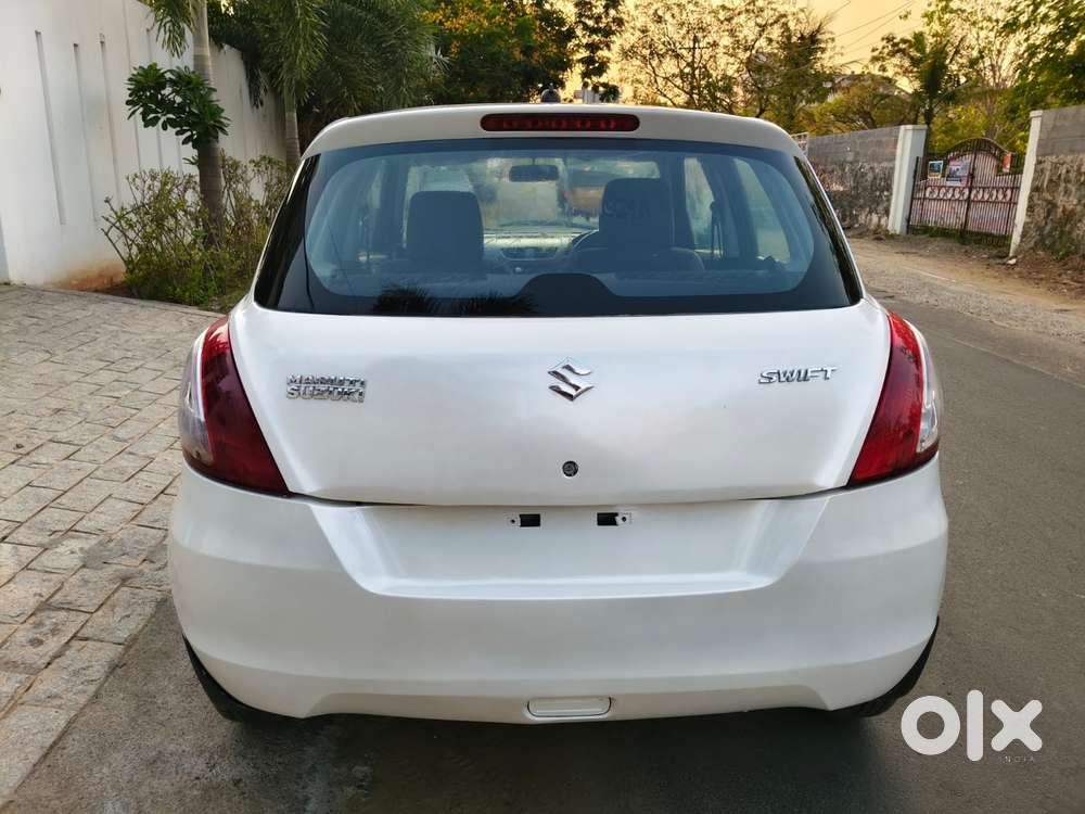 Maruti Suzuki Swift 2011-2014 Lxi, 2012, Petrol