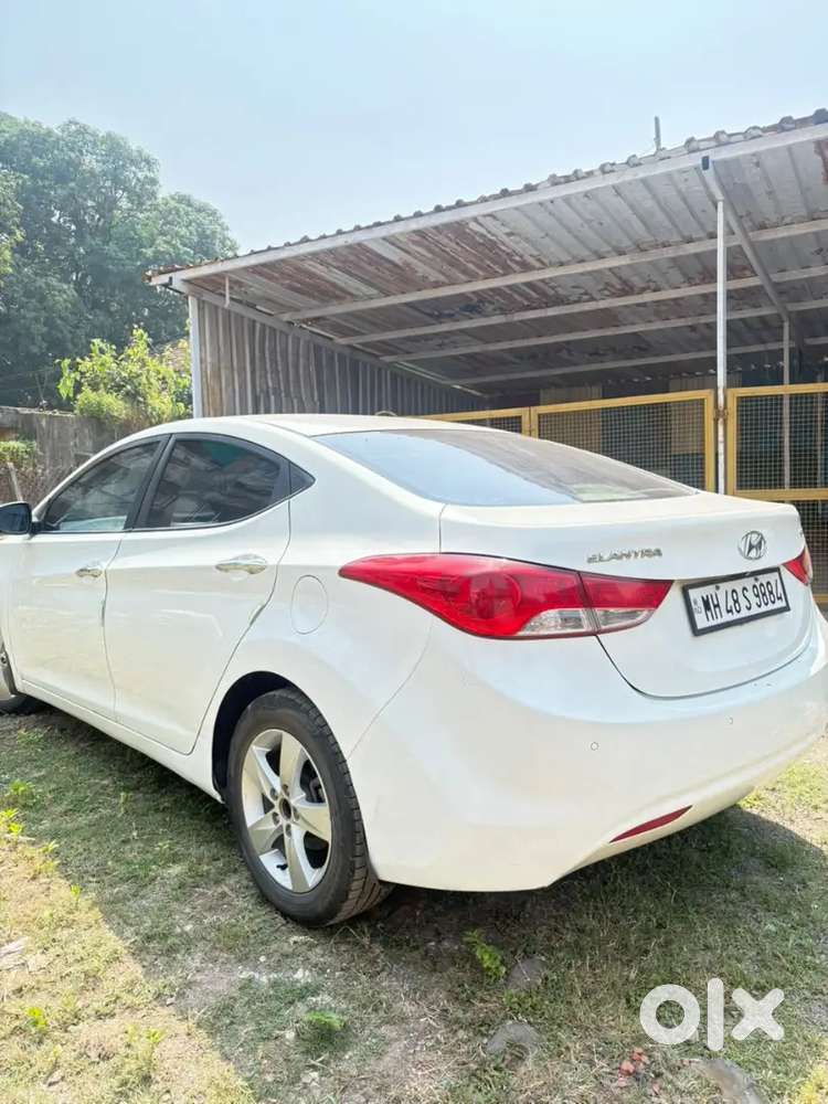 Hyundai Elantra Diesel Manual 2015 Variant