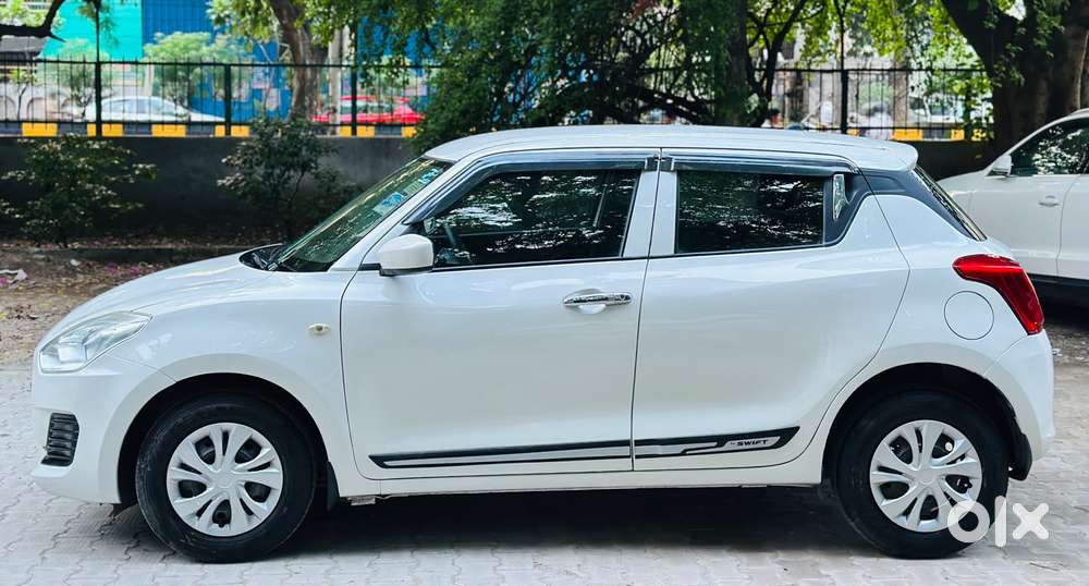Maruti Suzuki Swift Lxi, 2018, Cng & Hybrids