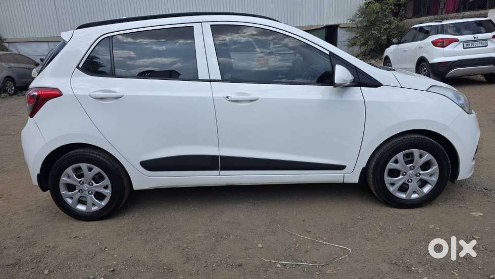 Hyundai Grand I10 2013-2016 Sportz, 2015, Petrol