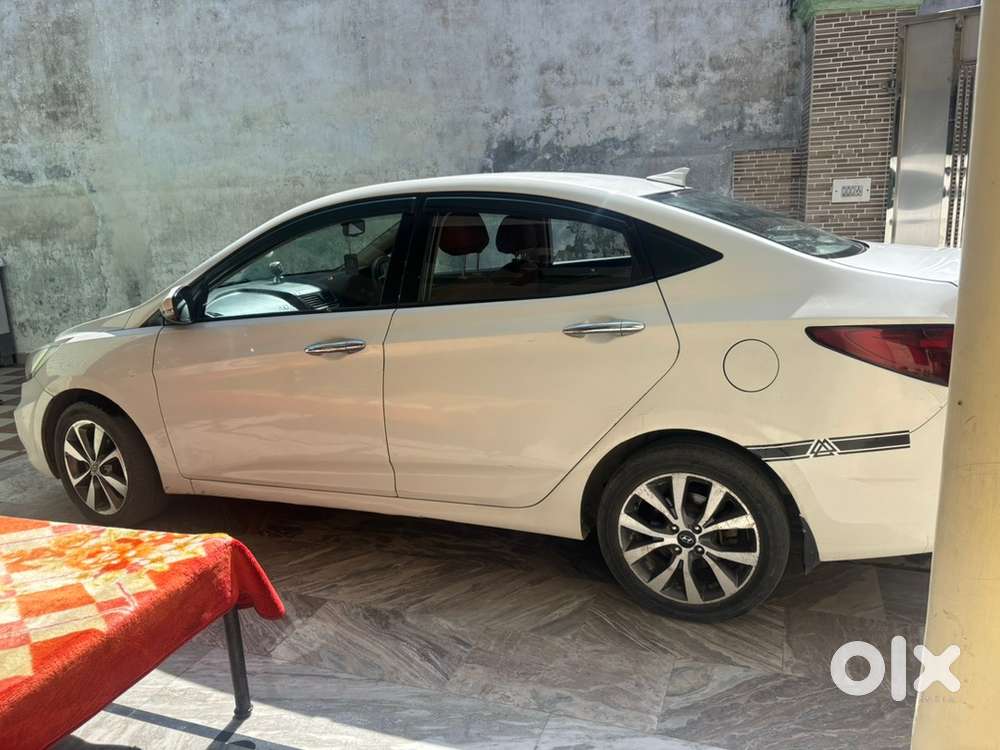 Hyundai Verna 2015 Petrol Well Maintained