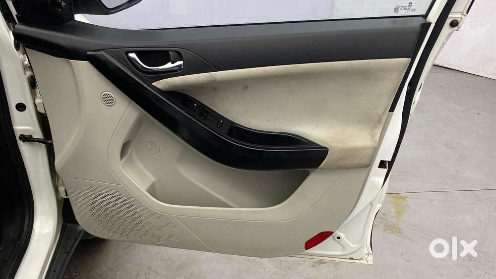 Tata Nexon 1.2 Revotron Xz Plus Dual Tone, 2020, Petrol