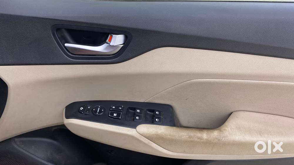 Hyundai Verna 1.6 Sx (o) Vtvt, 2019, Petrol