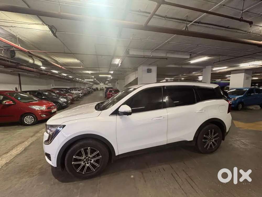 Mahindra Xuv700 2023 Diesel Well Maintained