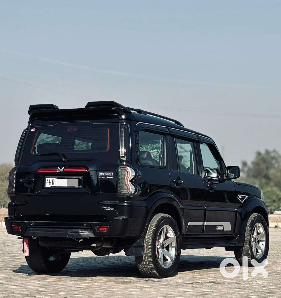 Mahindra Scorpio Classic 2.2 S 11 Mt 7 Str, 2023, Diesel