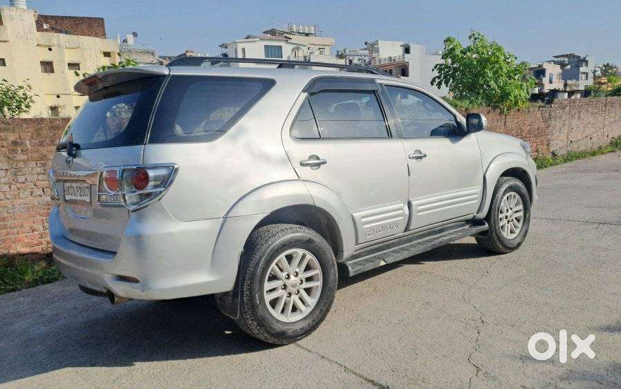Toyota Fortuner 3.0 4x2 Mt, 2012, Diesel