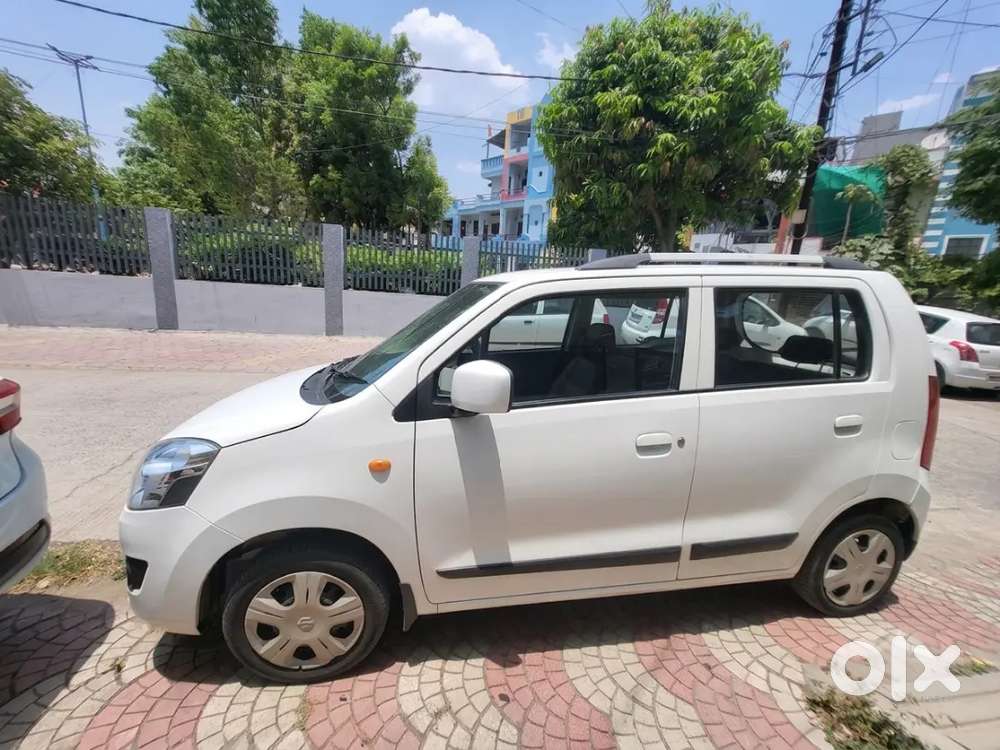 Maruti Suzuki Wagon R  2014 Petrol Well Maintained 
Registration 2015