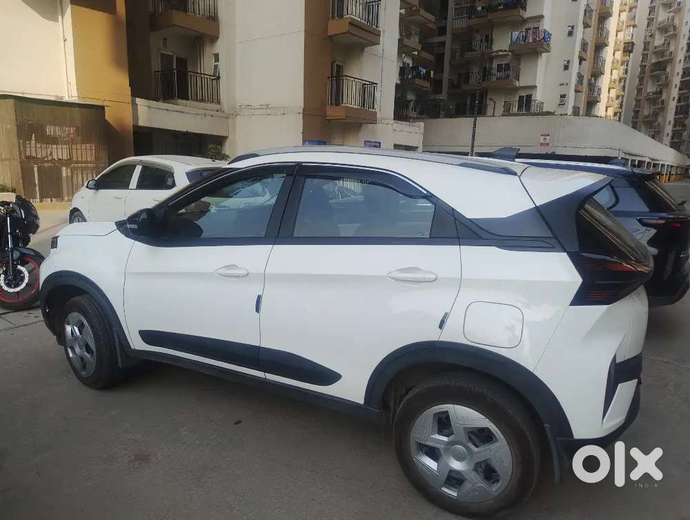 Tata Nexon 2025 Petrol 8500 Km Driven