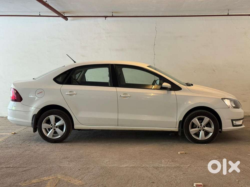 Skoda Rapid 1.6 Mpi Ambition, 2017, Petrol