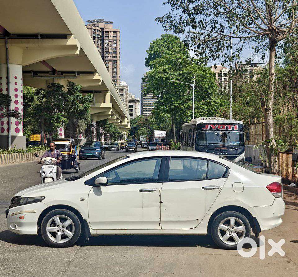 Honda City V Mt Exclusive, 2010, Petrol
