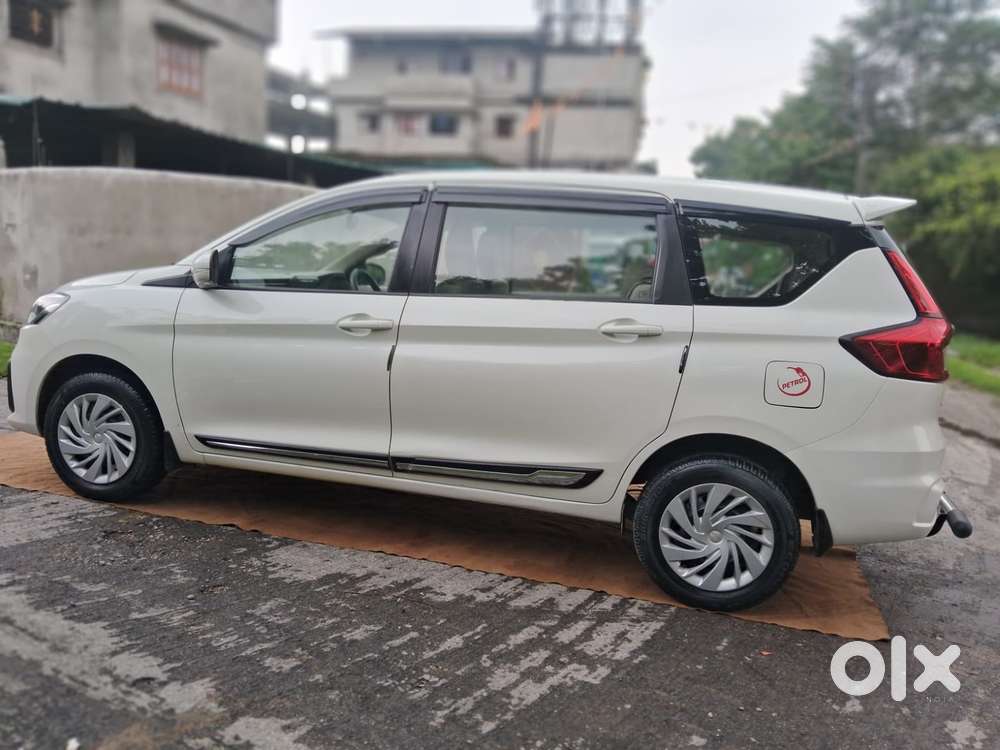 Maruti Suzuki Ertiga 1.5 Vxi, 2022, Petrol