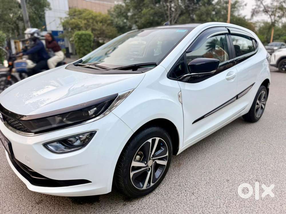 Tata Altroz Xz Plus (s), 2023, Petrol