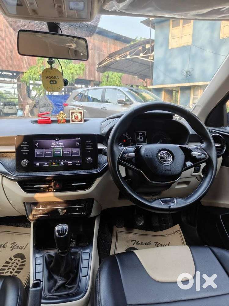 Skoda Slavia 1.0 Ambition Tsi, 2023, Petrol