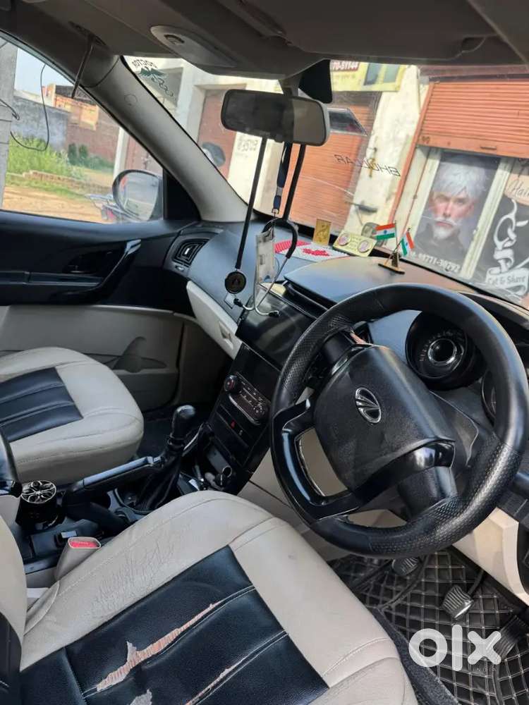Mahindra Xuv500 2.2 W7 2015