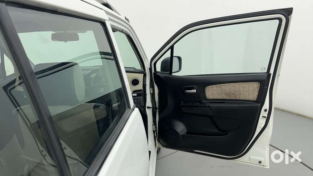 Maruti Suzuki Wagon R 1.0 Vxi Amt, 2017, Petrol